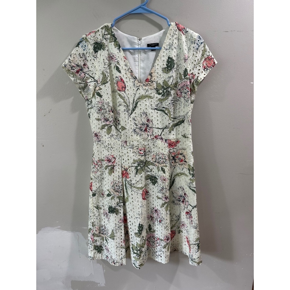 Ann Taylor Petite Floral Eyelet Lace V-Neck Fit and Flare Dress 8P White Pink